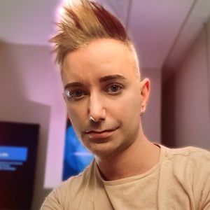 Meet your Posher, Micah